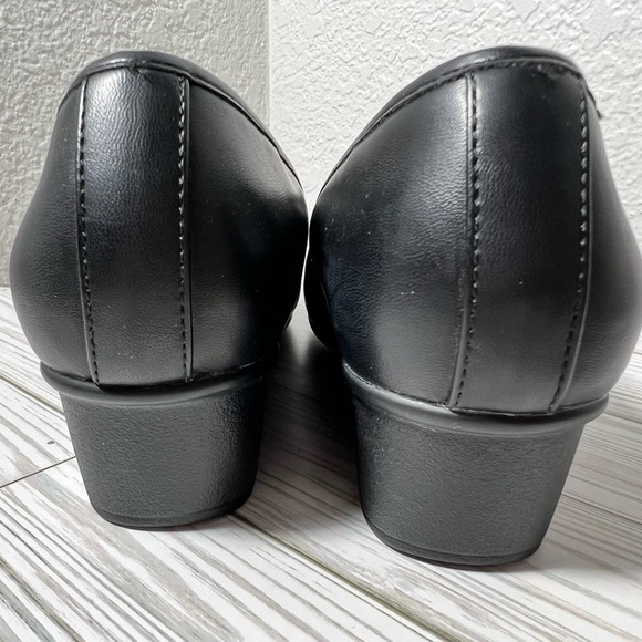 Cliffs by White Mountain Women's Bravado Wedge Shoe loafers slip on black 8 1/2W - Picture 6 of 10